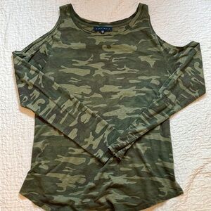 Sanctuary Cold Shoulder Long Sleeve camo shirt.